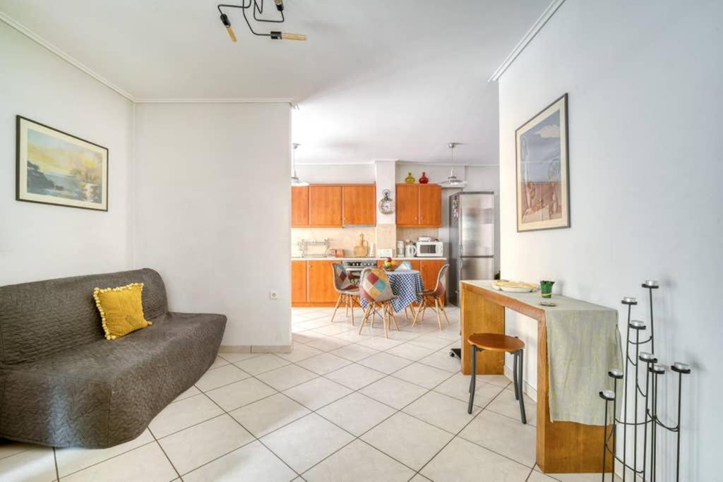 Spacious Family Flat Near Parthenon Free Parking Athén Kültér fotó